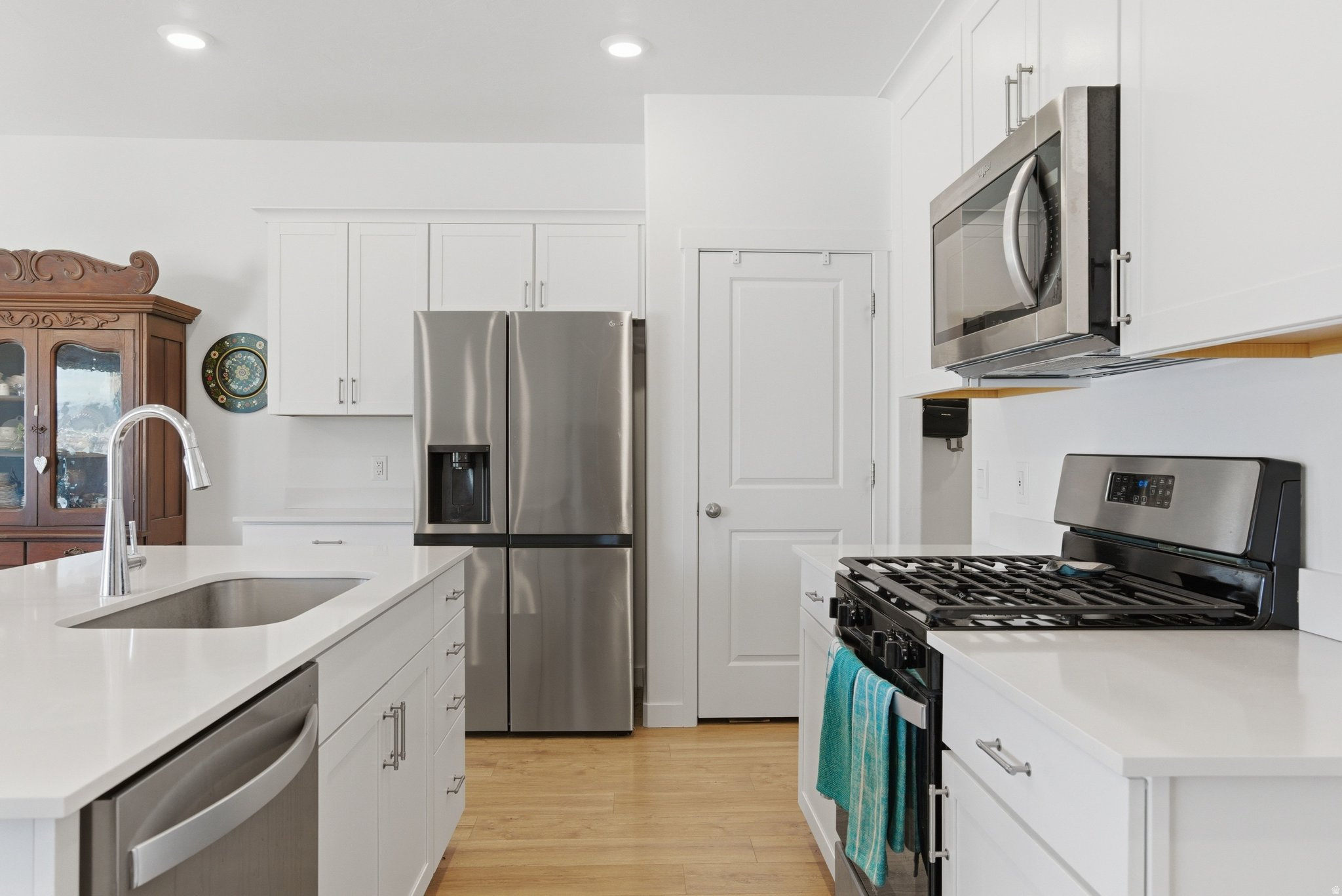 LEXINGTON GREENS AT OVERLAKE SUBDIVISION - Residential
