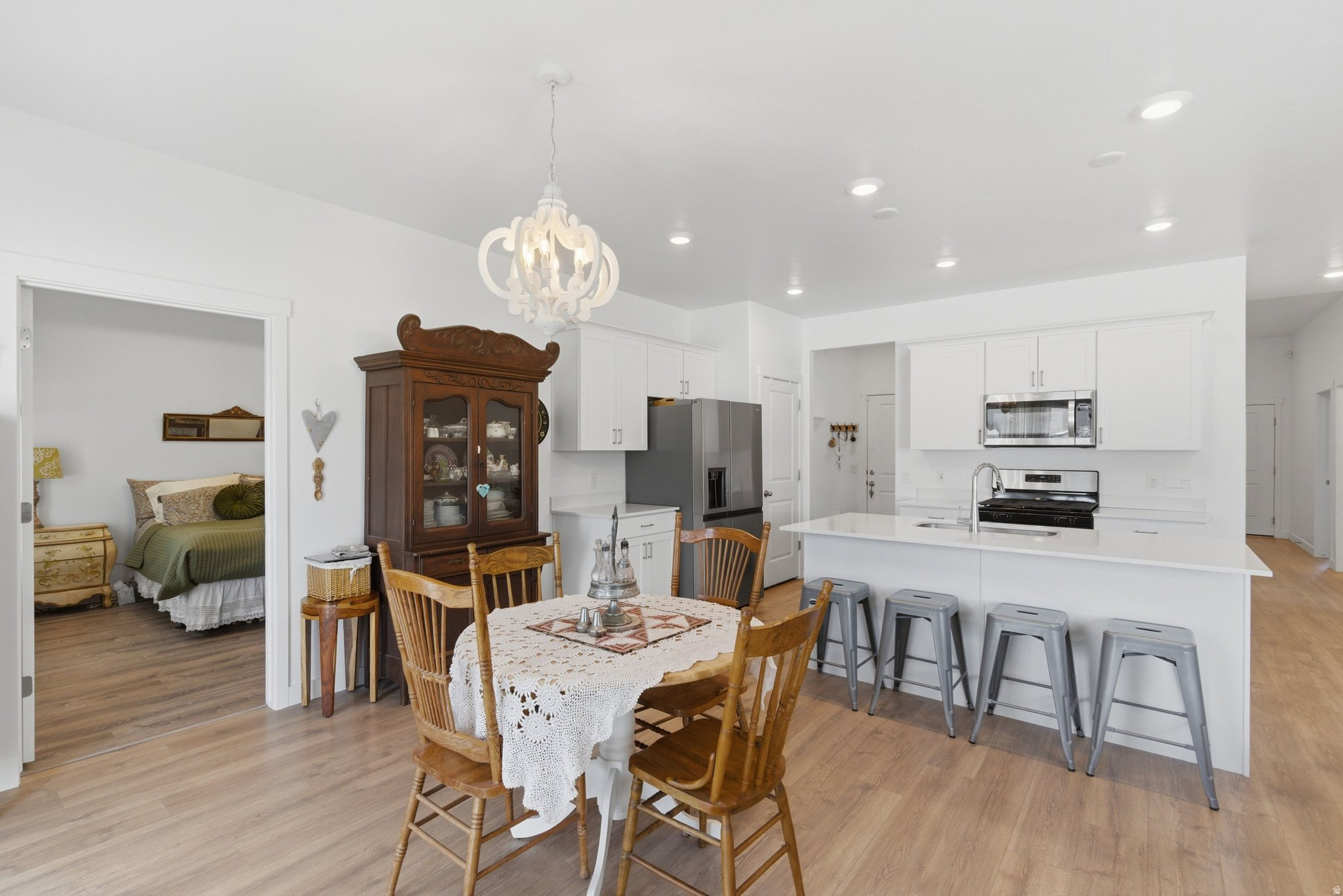 LEXINGTON GREENS AT OVERLAKE SUBDIVISION - Residential