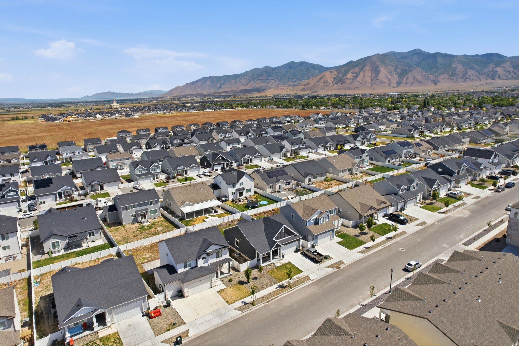 LEXINGTON GREENS AT OVERLAKE SUBDIVISION - Residential
