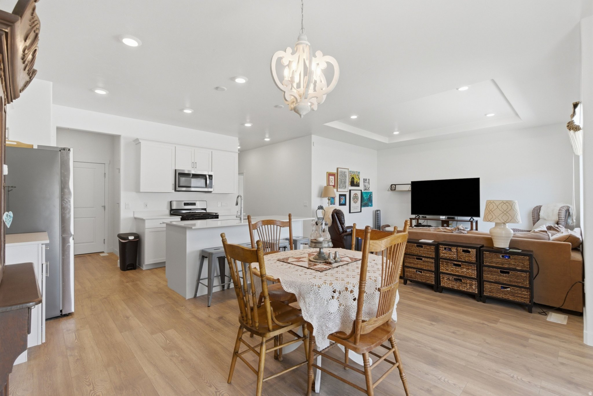 LEXINGTON GREENS AT OVERLAKE SUBDIVISION - Residential