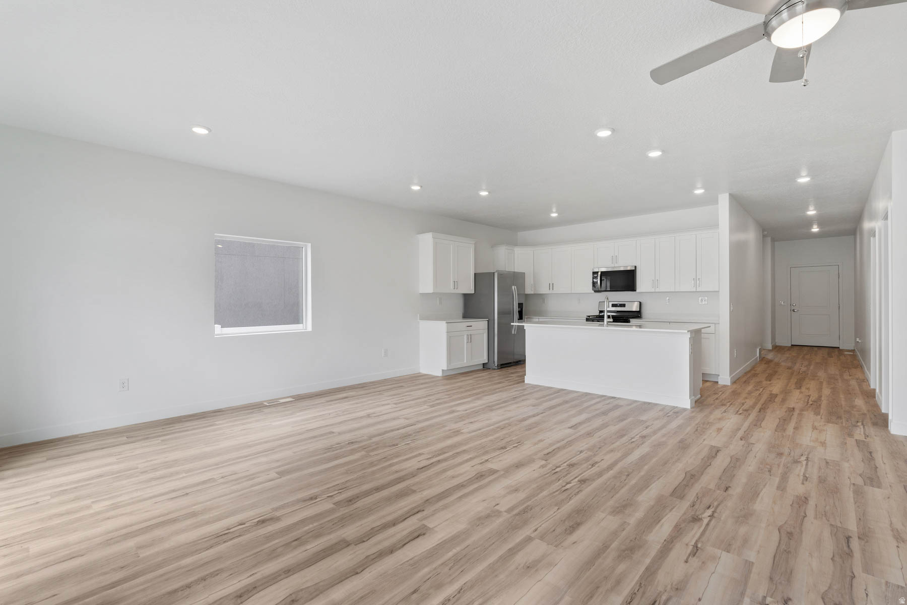 DESERT EDGE - Residential