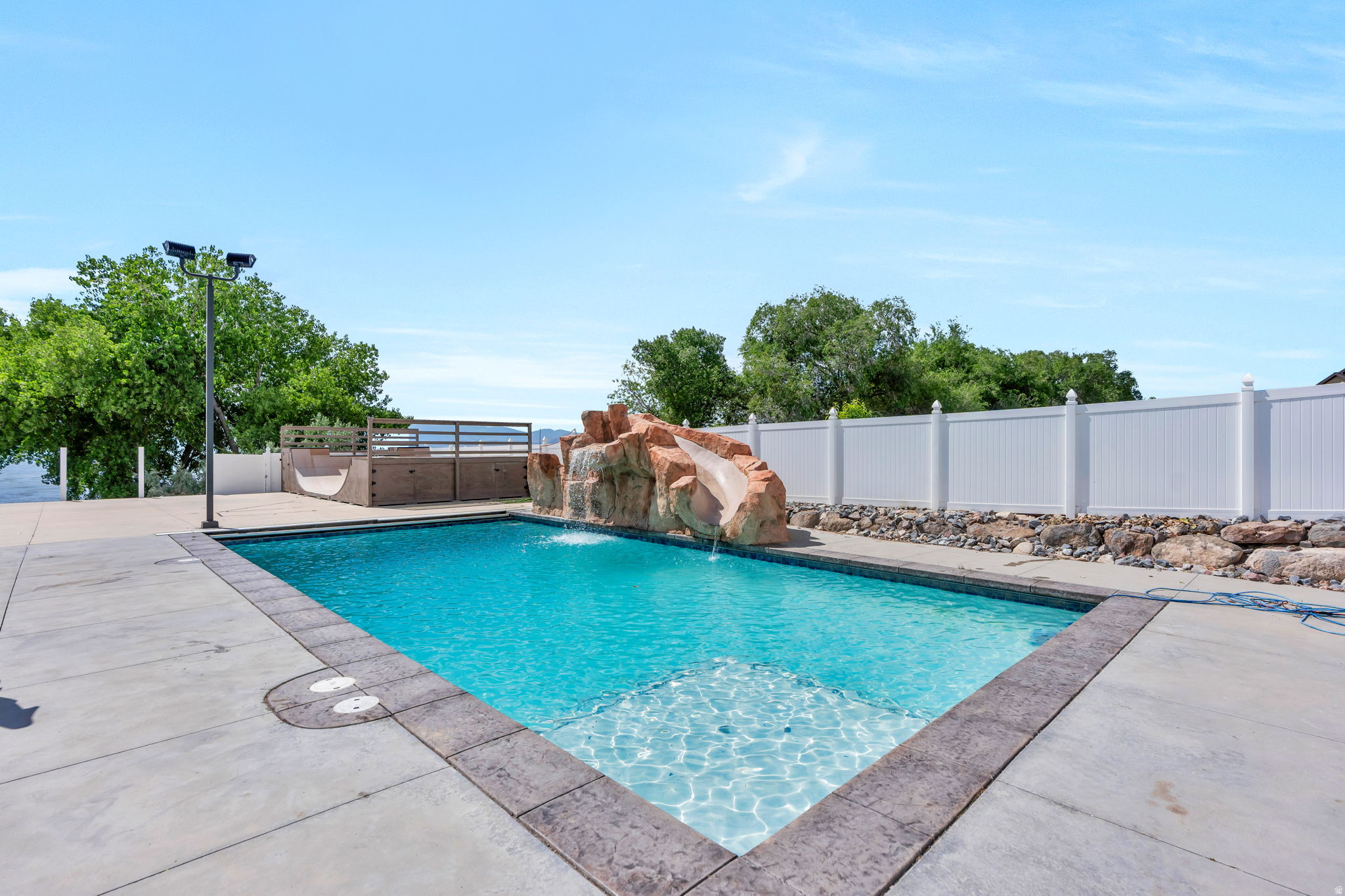 THE SHORES PHASE 1 - Residential