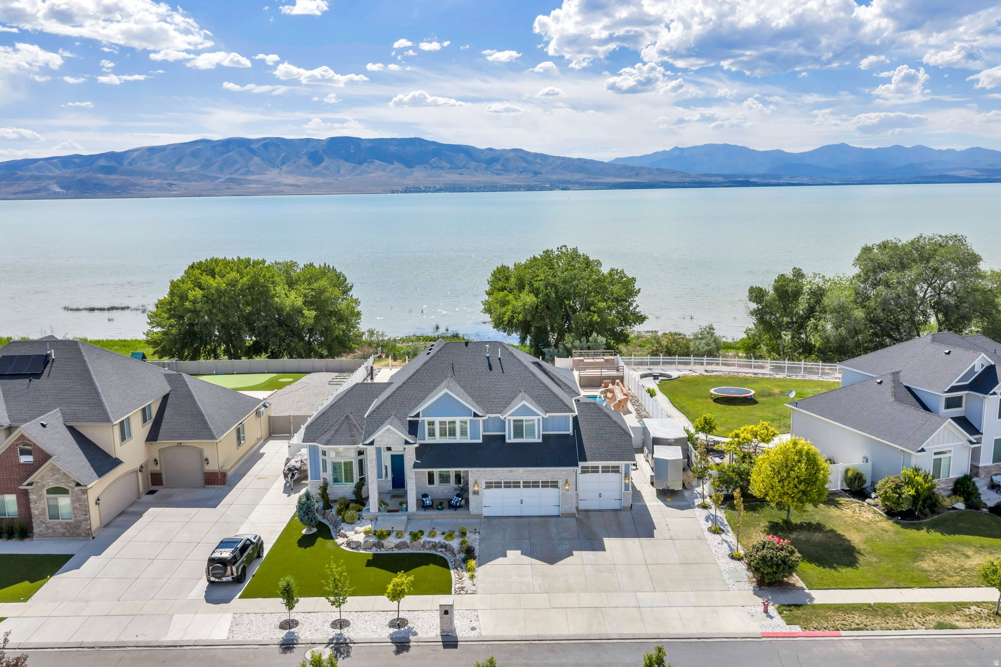 THE SHORES PHASE 1 - Residential