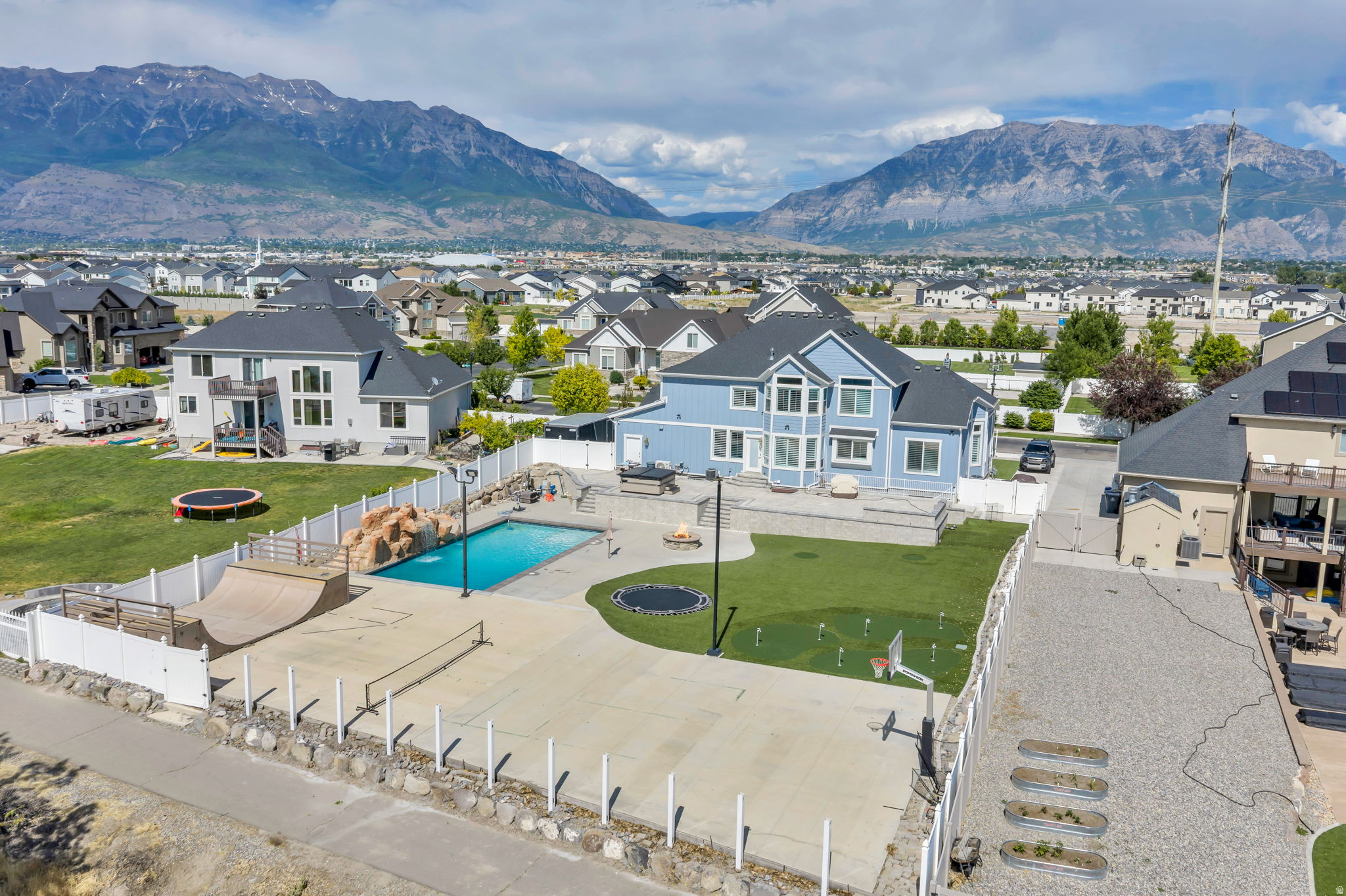 THE SHORES PHASE 1 - Residential