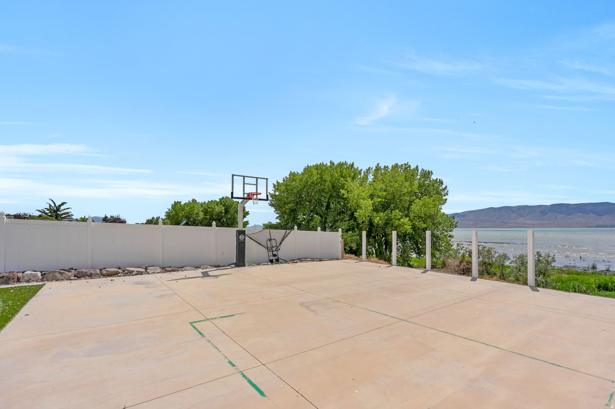 THE SHORES PHASE 1 - Residential