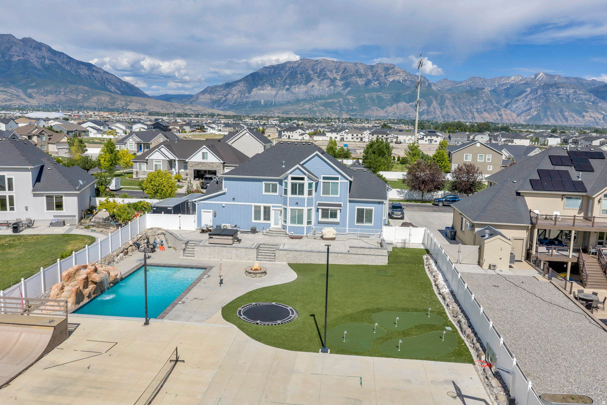 THE SHORES PHASE 1 - Residential