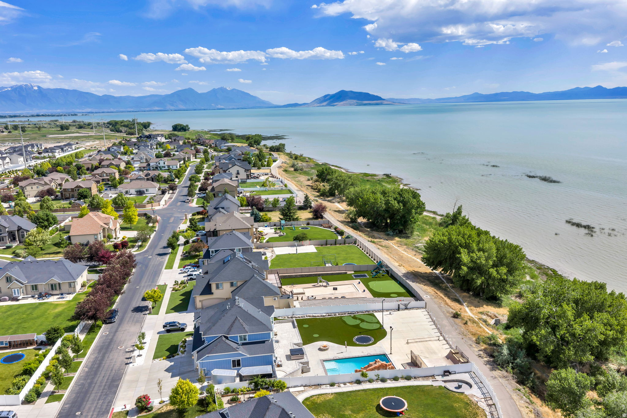 THE SHORES PHASE 1 - Residential