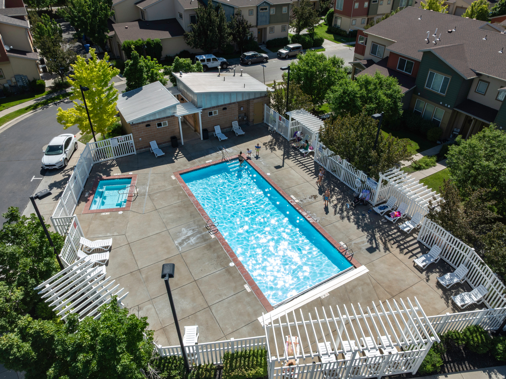 FARMINGTON CROSSING - Residential