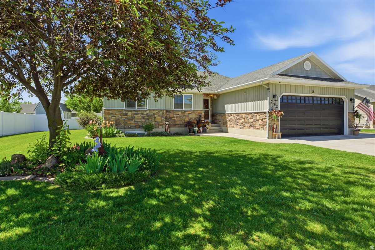 ORCHARD ESTATES - Residential