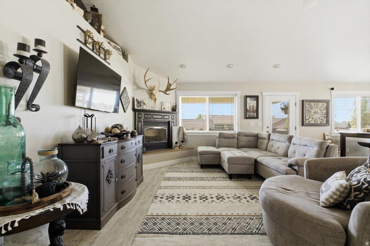 ORCHARD ESTATES - Residential