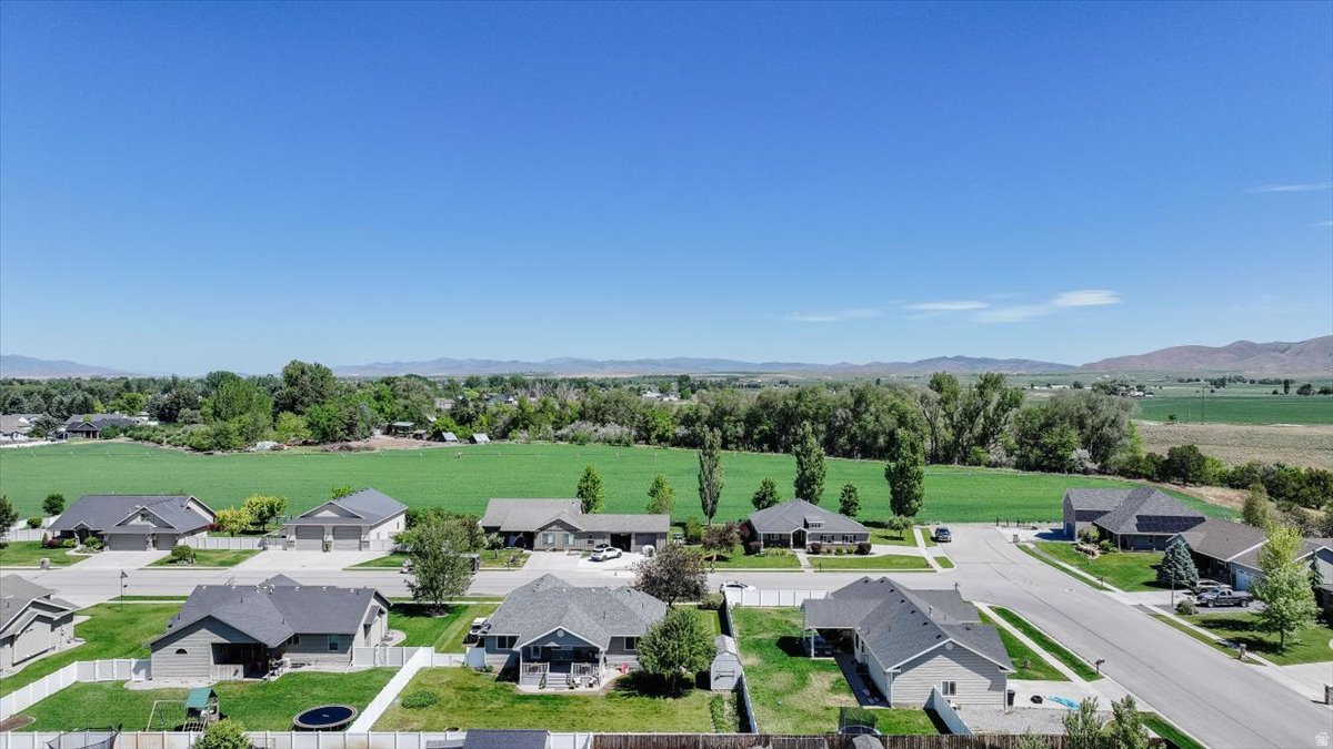 ORCHARD ESTATES - Residential