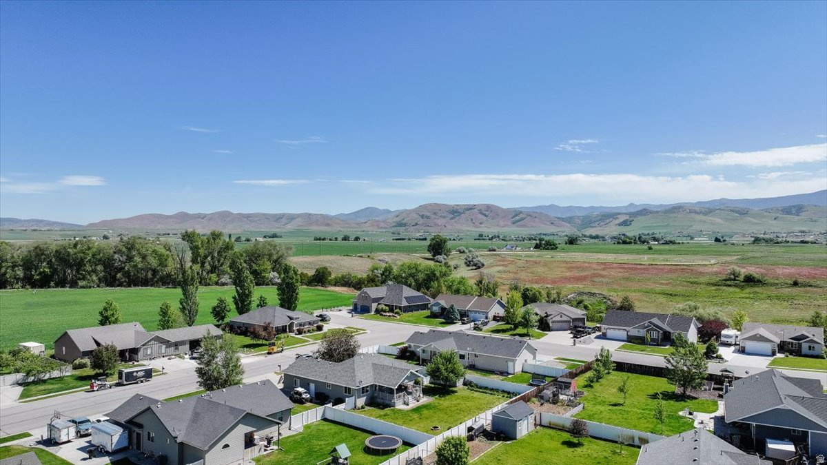 ORCHARD ESTATES - Residential