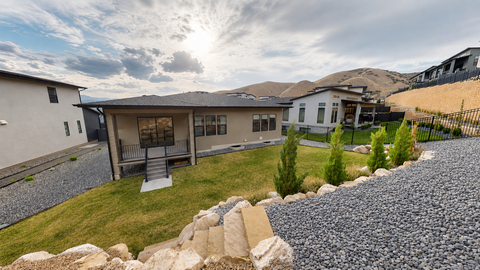 CANYON POINT - Residential