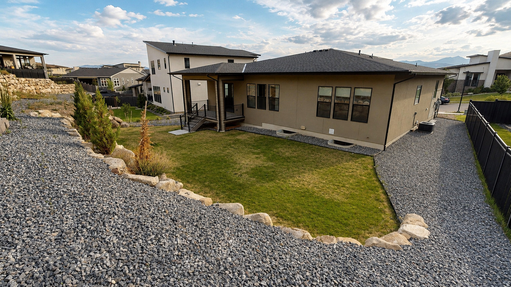 CANYON POINT - Residential
