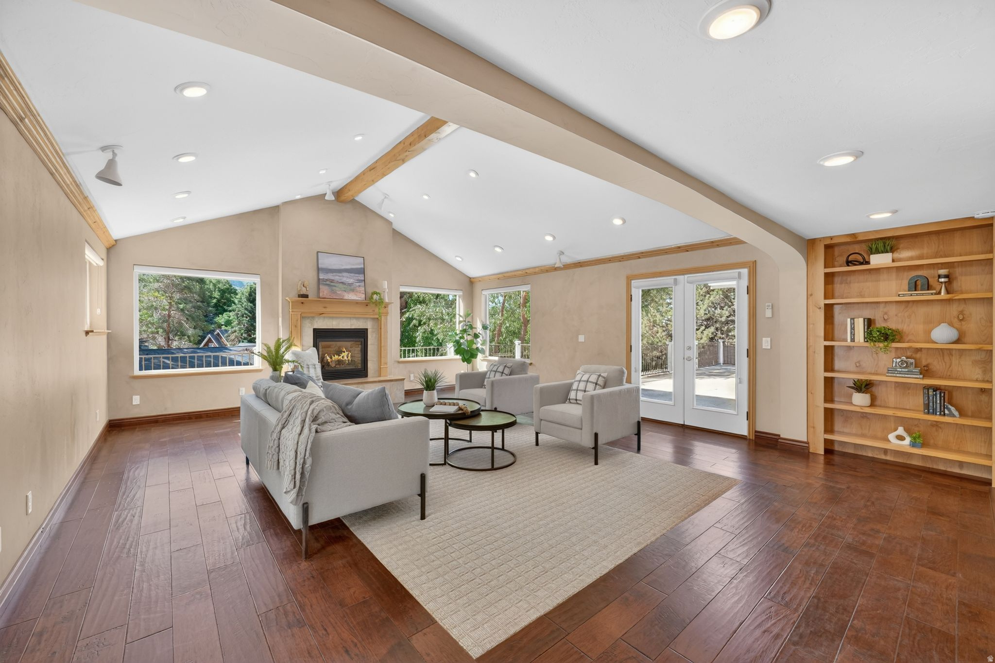 THOUSAND OAKS - Residential