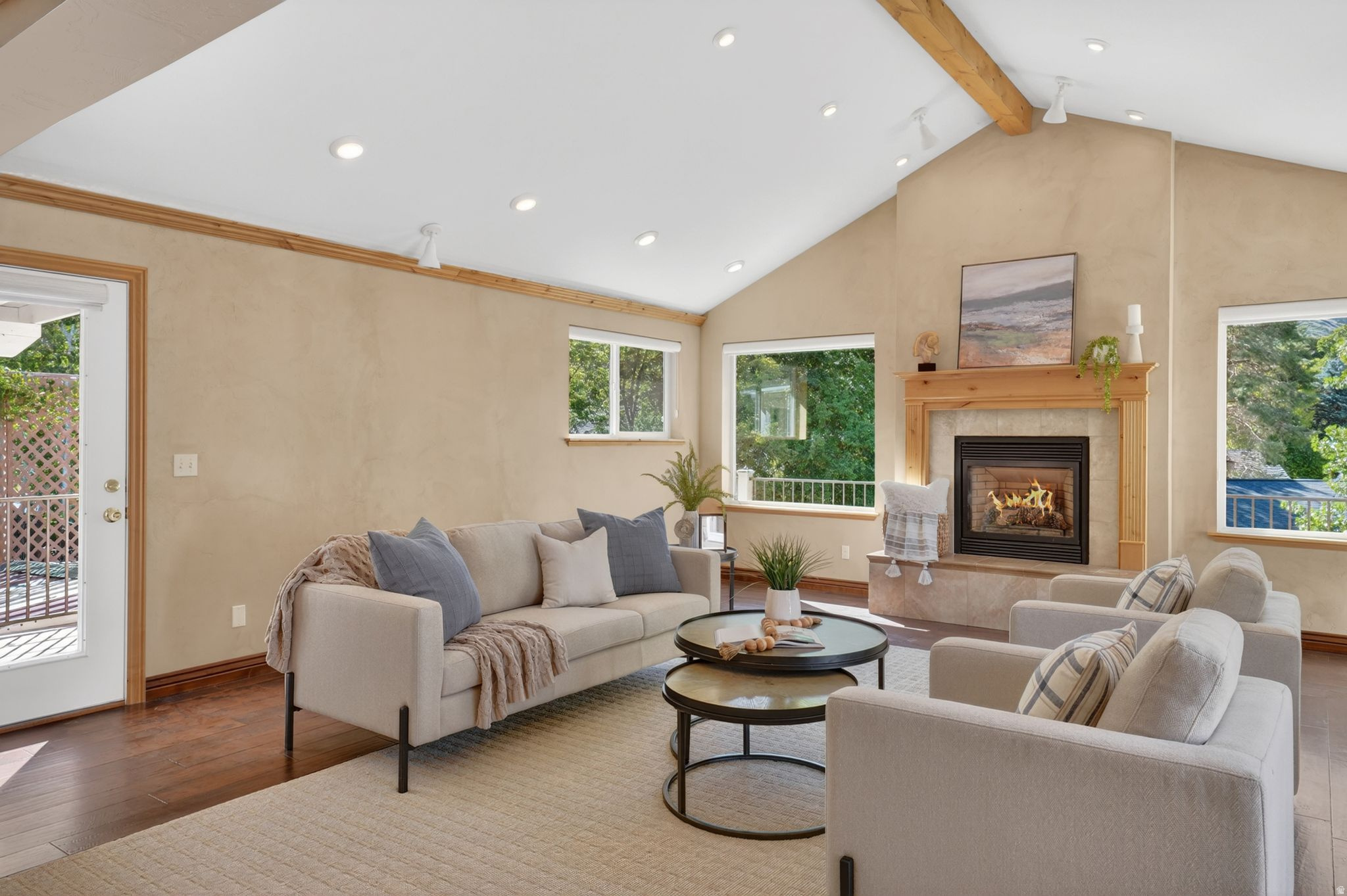 THOUSAND OAKS - Residential