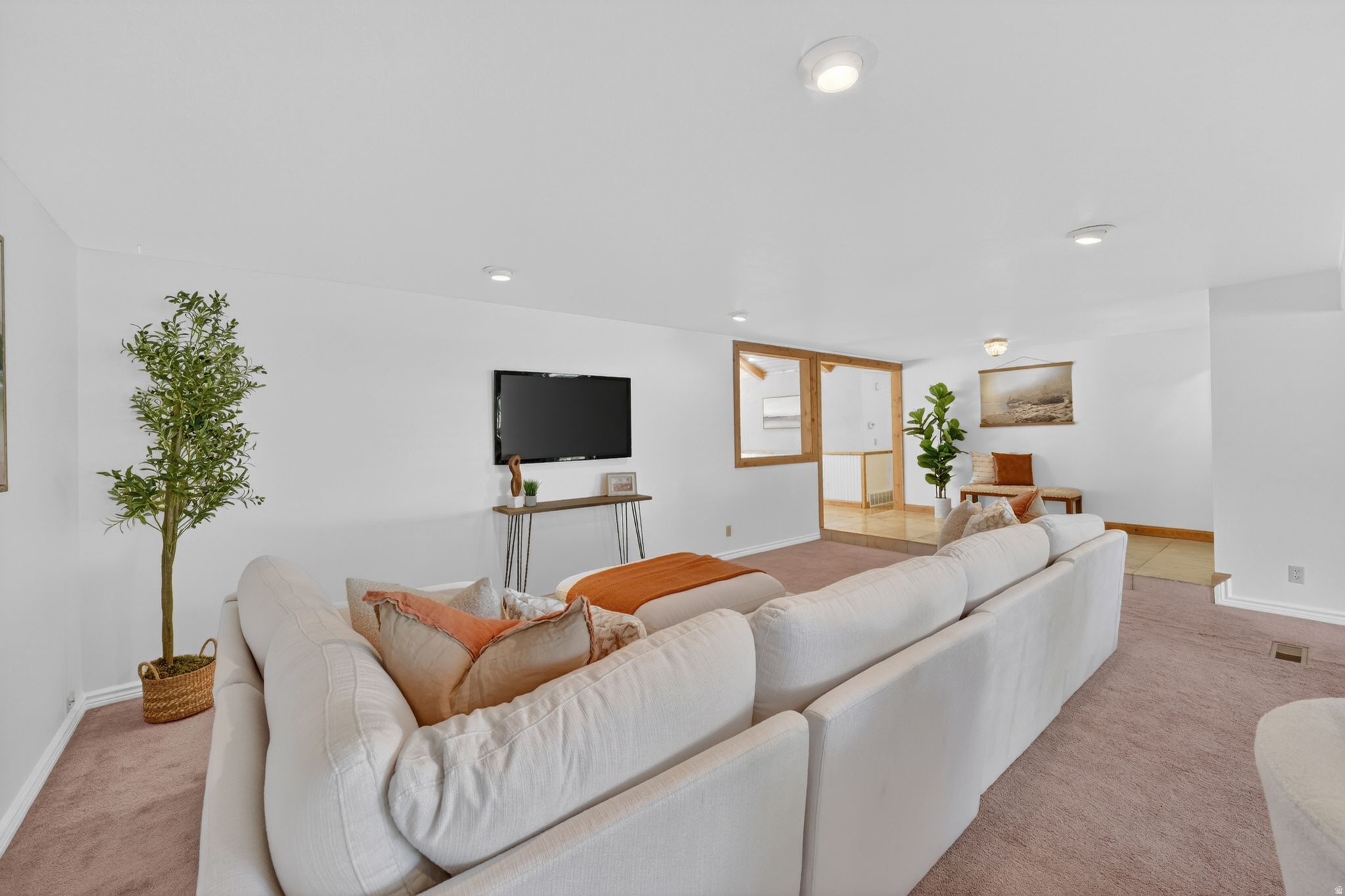 THOUSAND OAKS - Residential
