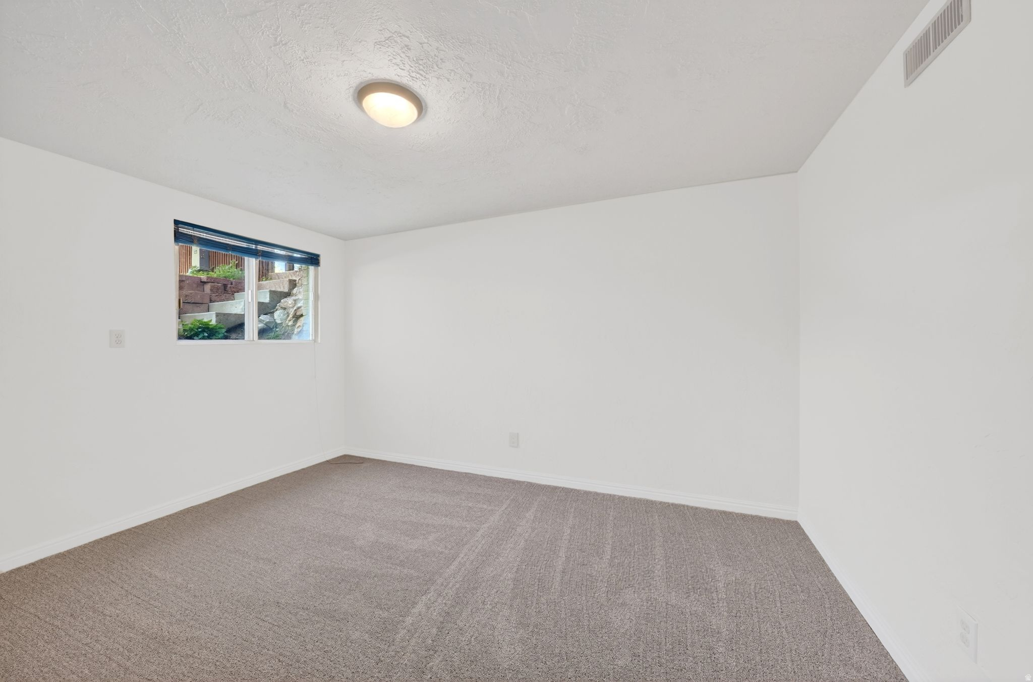 THOUSAND OAKS - Residential