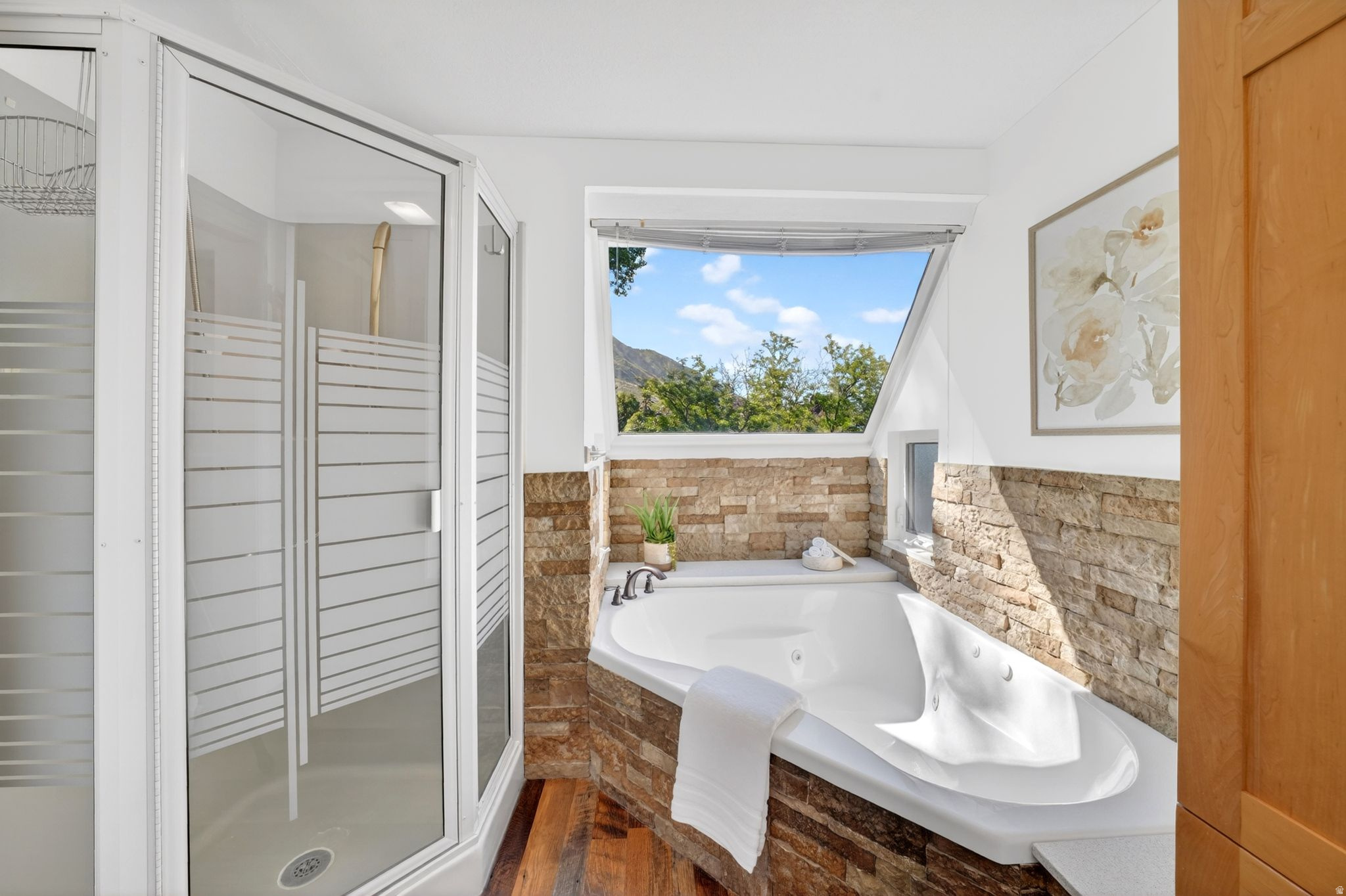 THOUSAND OAKS - Residential
