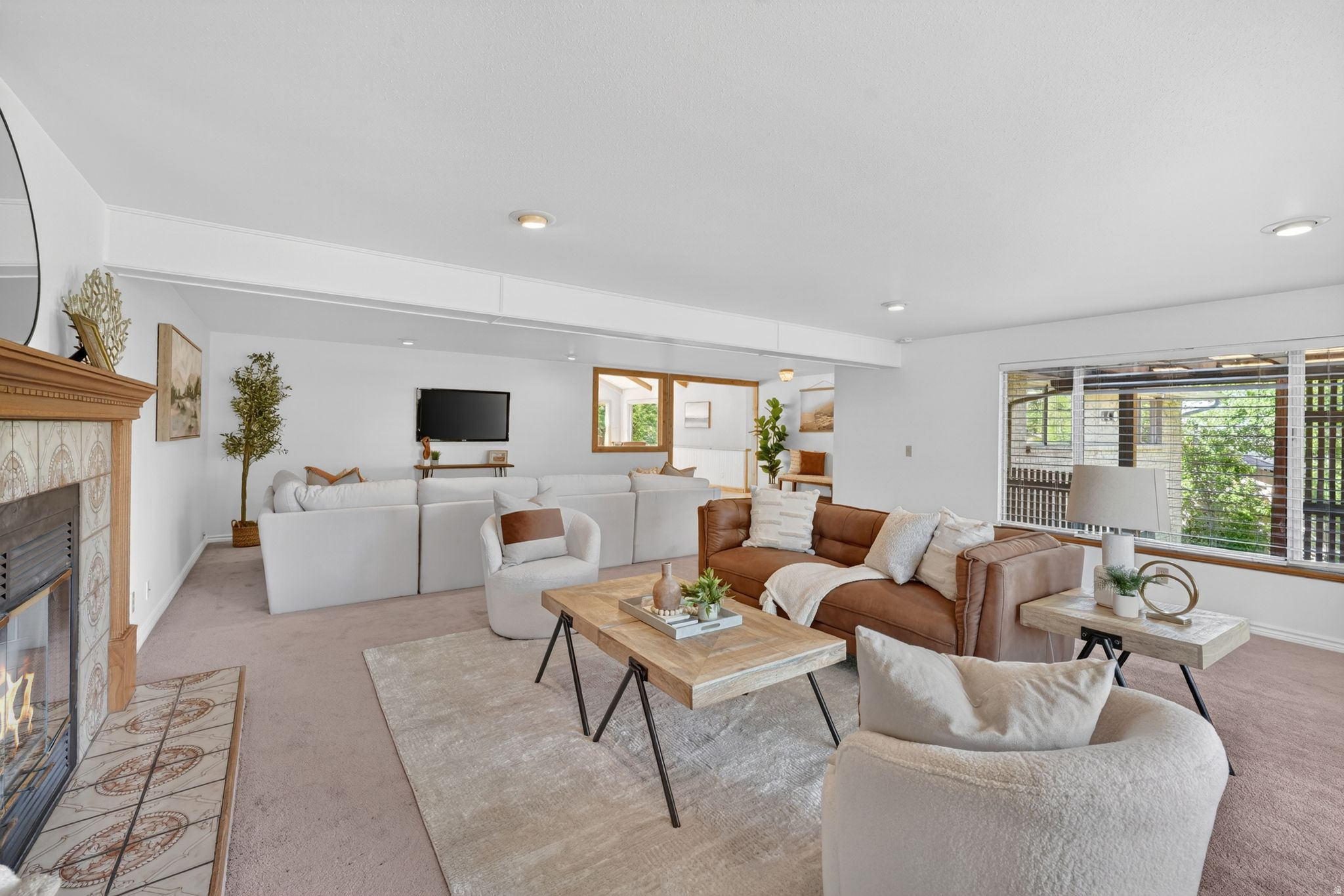 THOUSAND OAKS - Residential