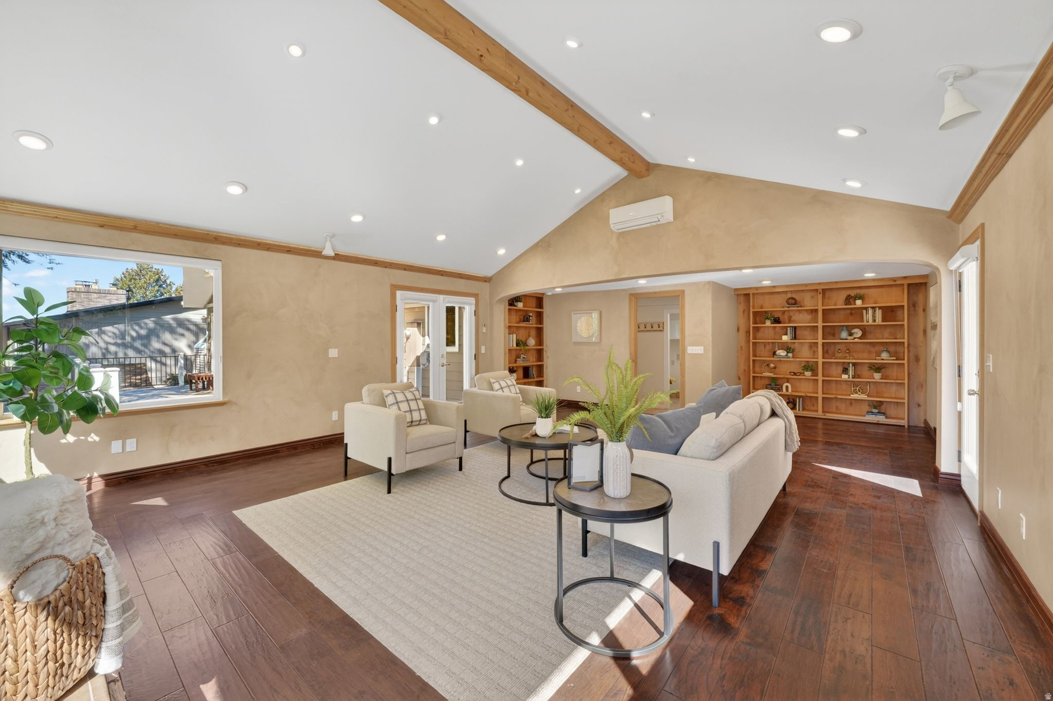 THOUSAND OAKS - Residential