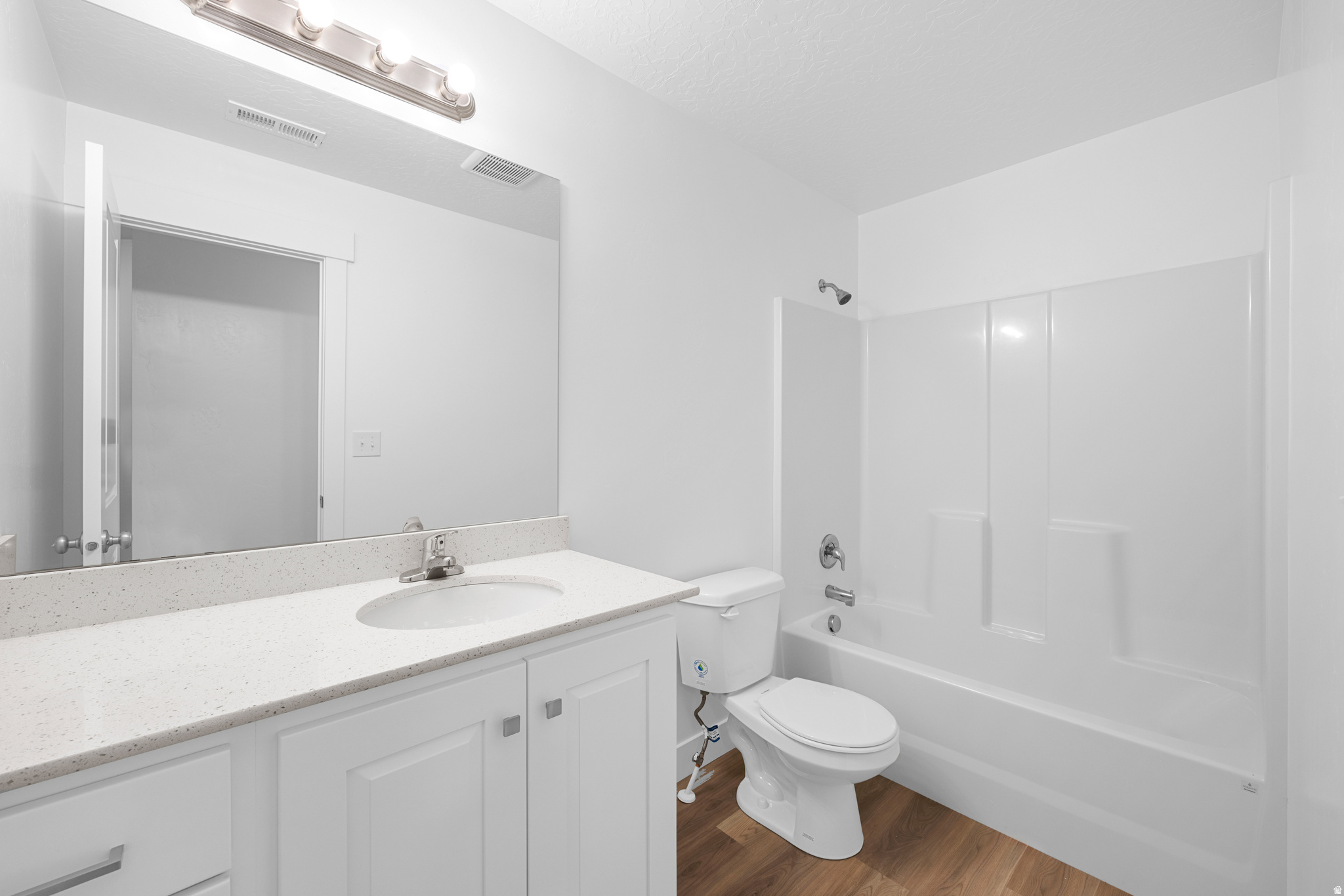 OAKRIDGE COVE - Residential
