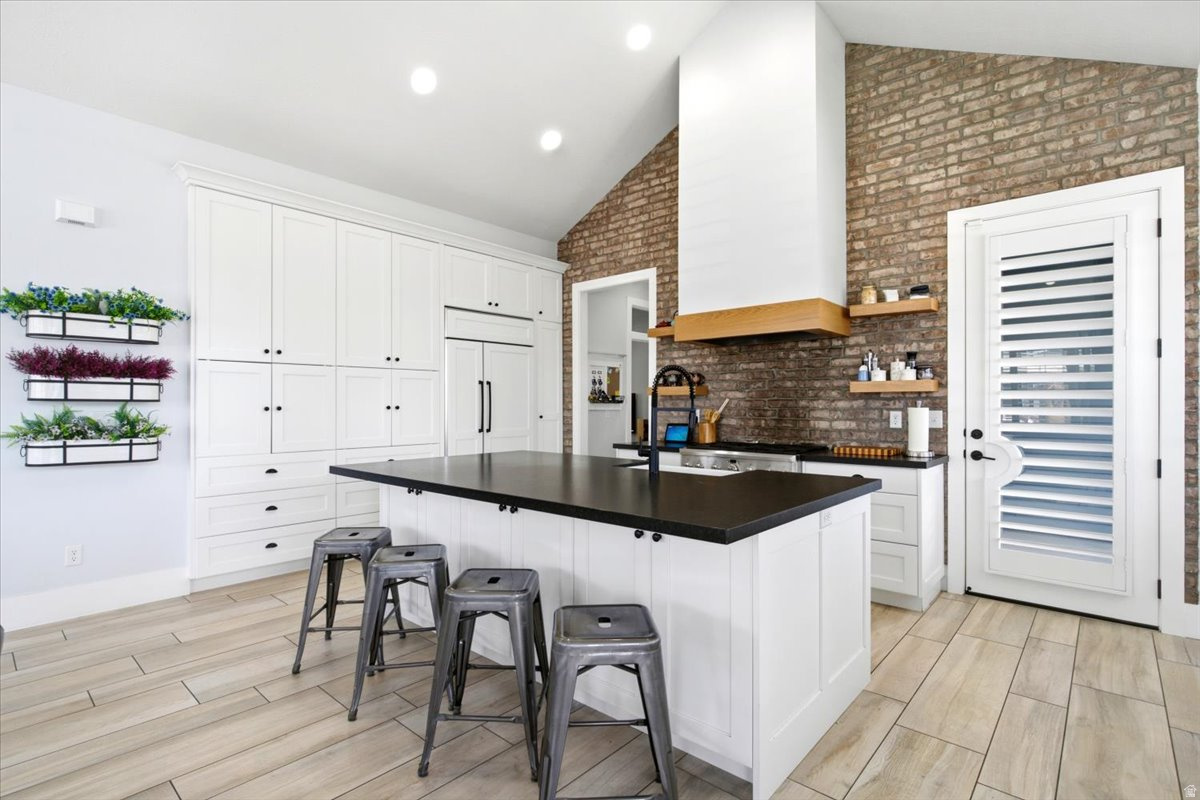 THE ISLAND DAYBREAK - Residential