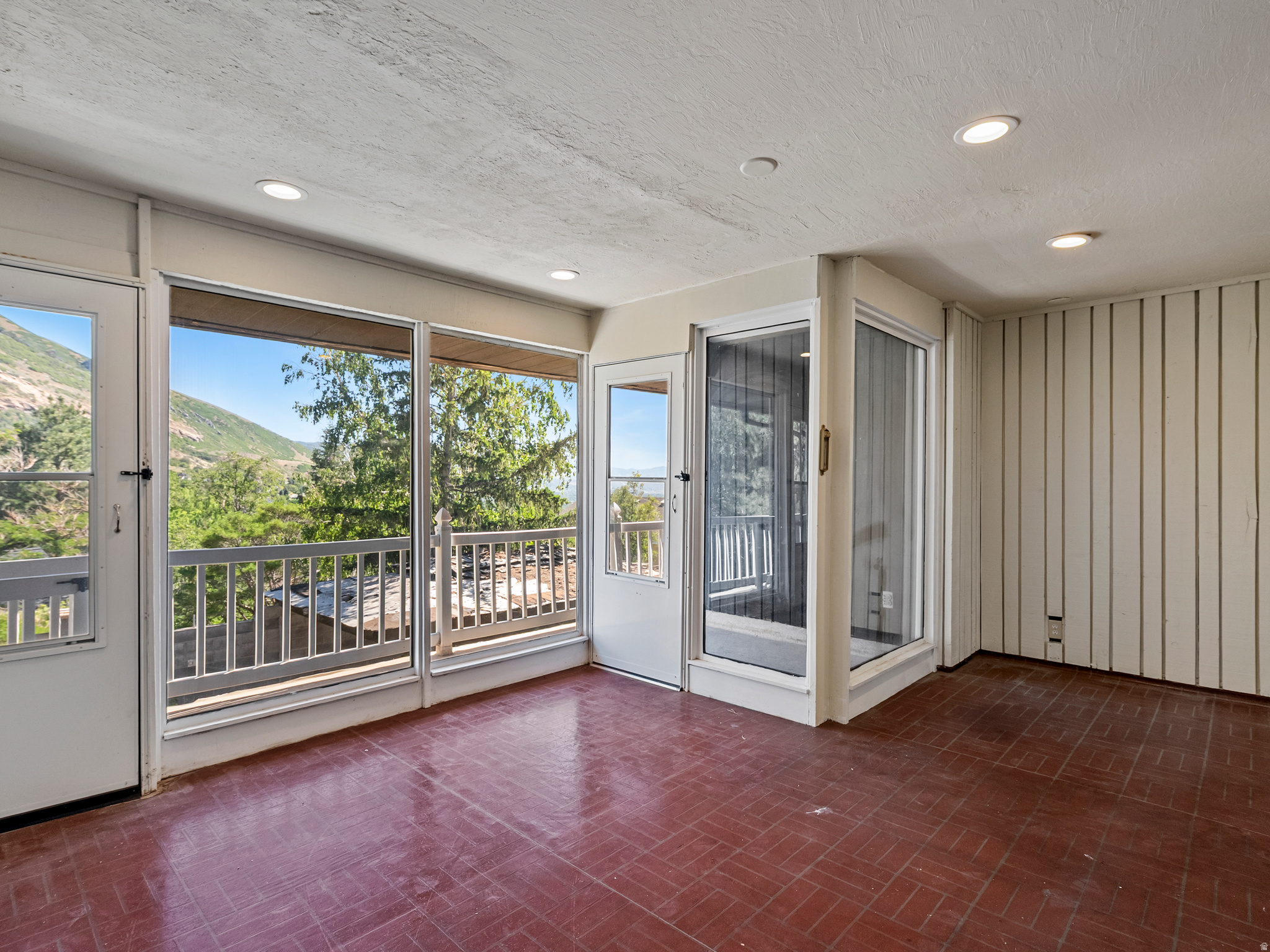 CANYON OAK VILLAGE #1 - Residential