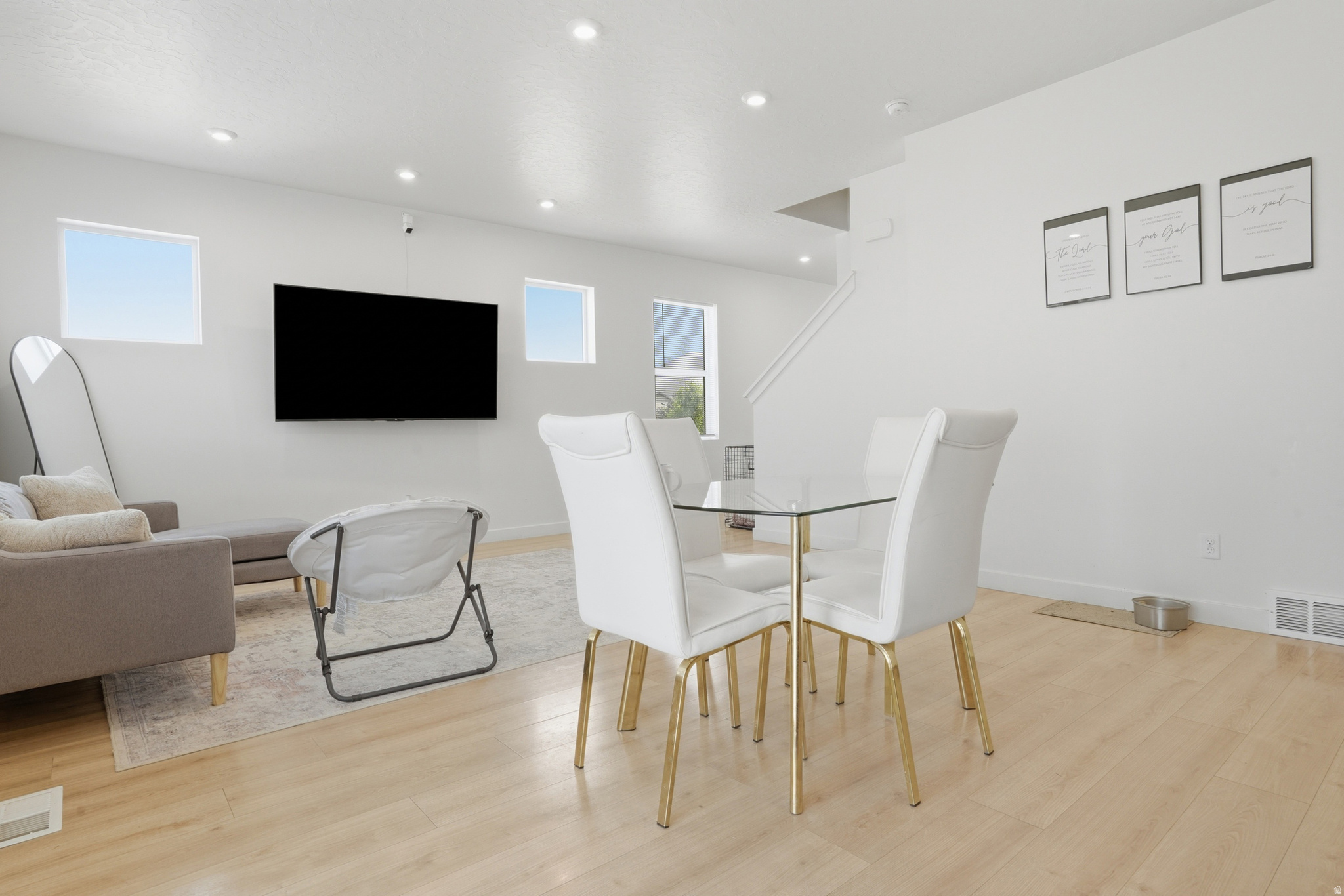 EAGLE HEIGHTS - Residential