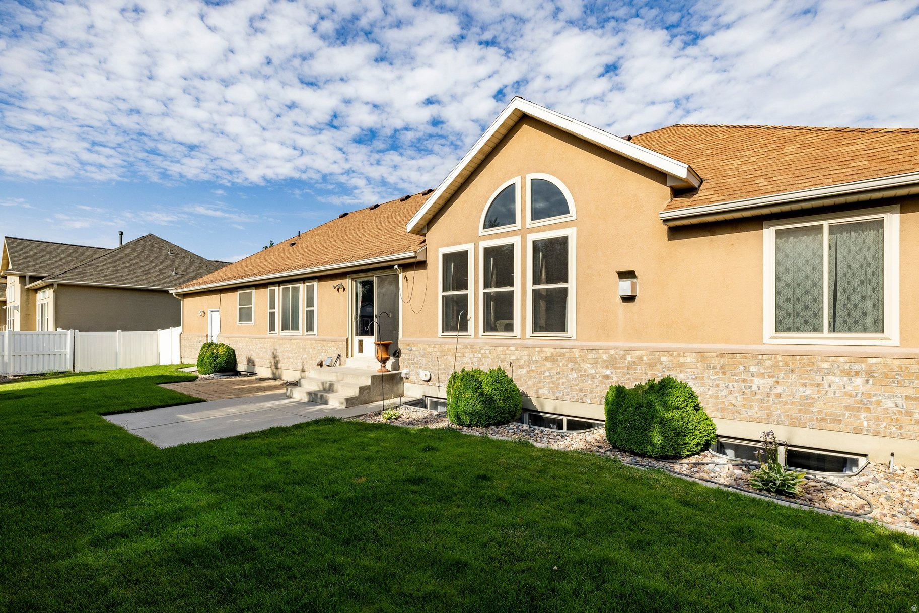 LINDA VISTA MEADOWS - Residential
