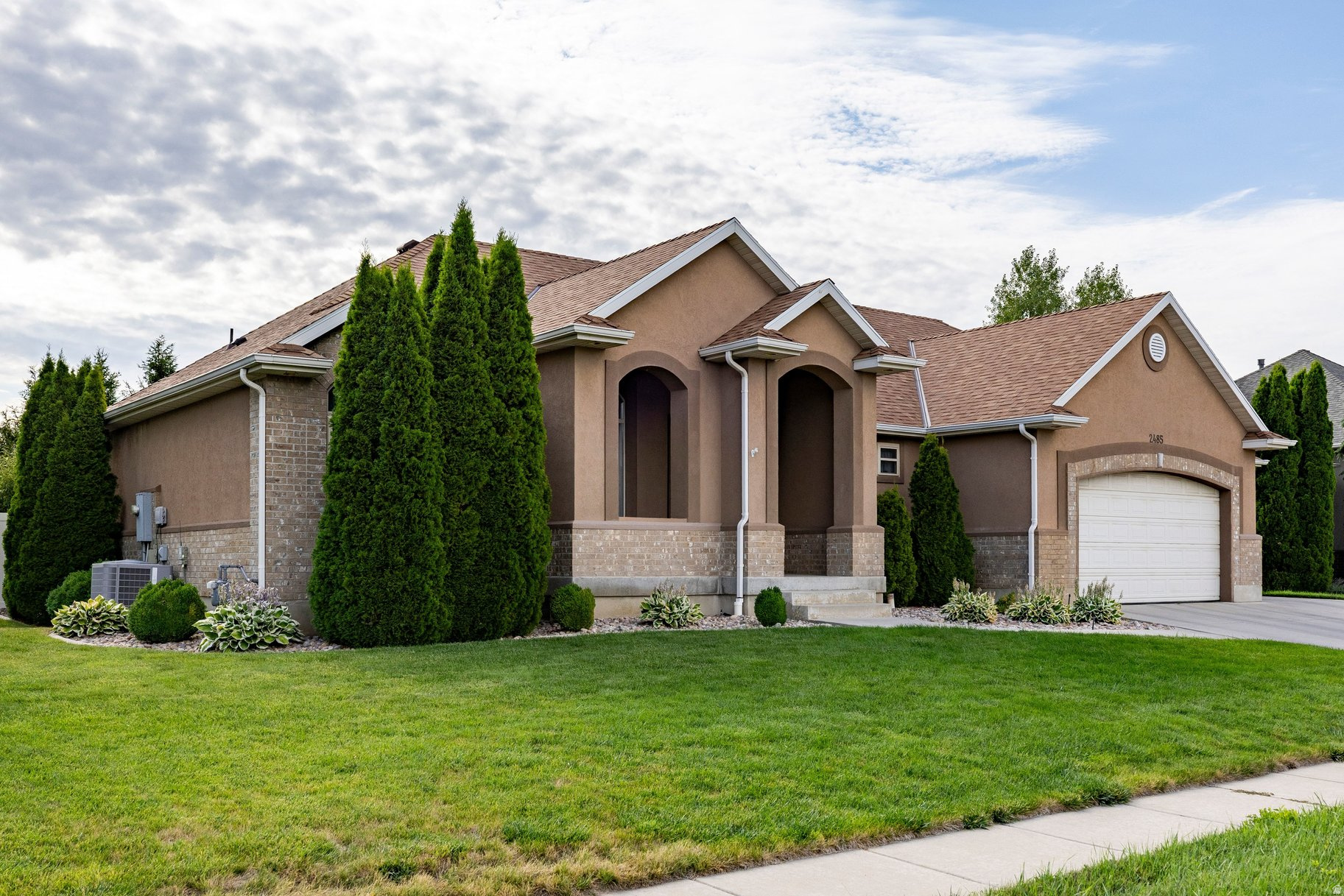 LINDA VISTA MEADOWS - Residential