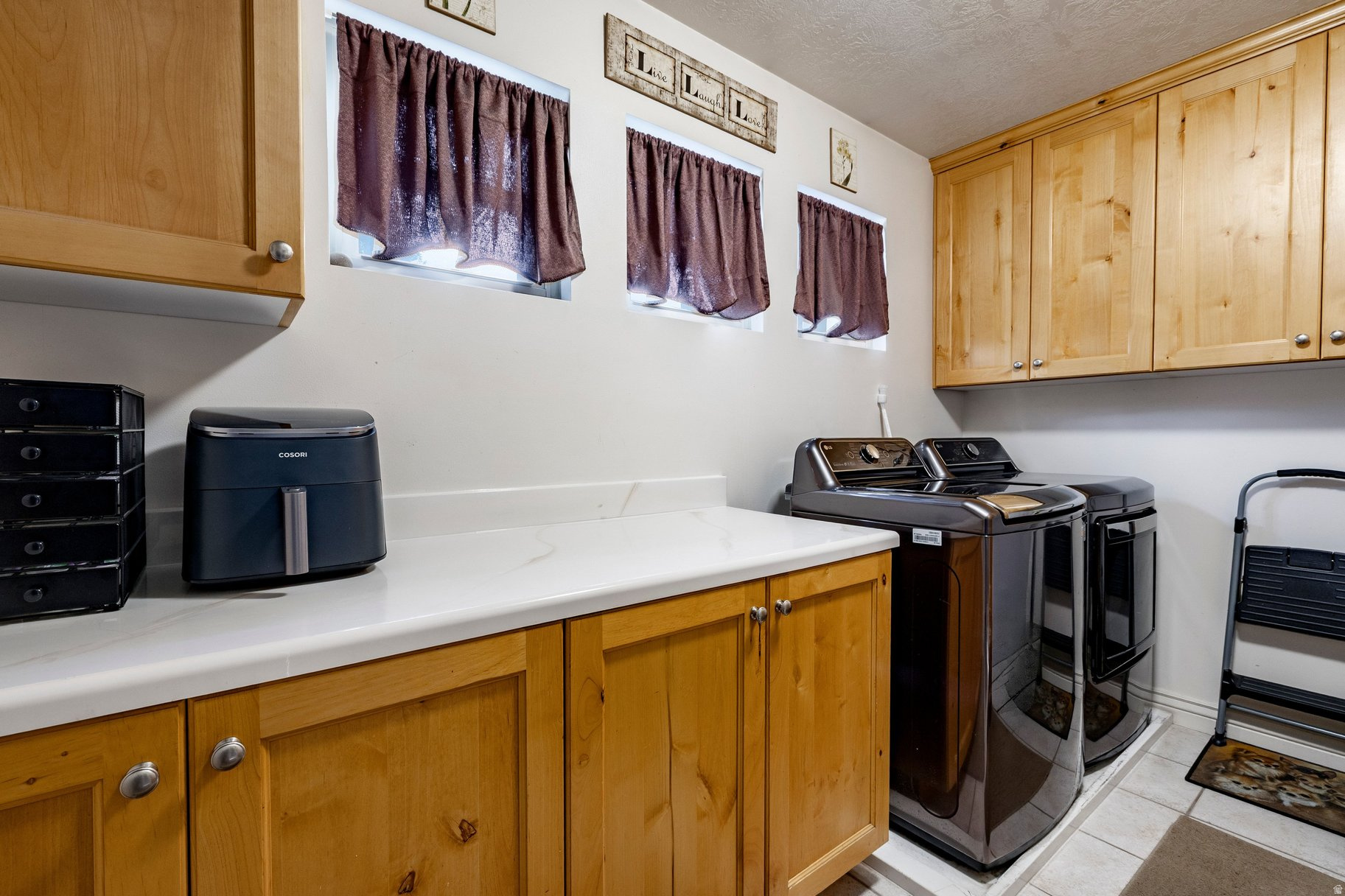 LINDA VISTA MEADOWS - Residential