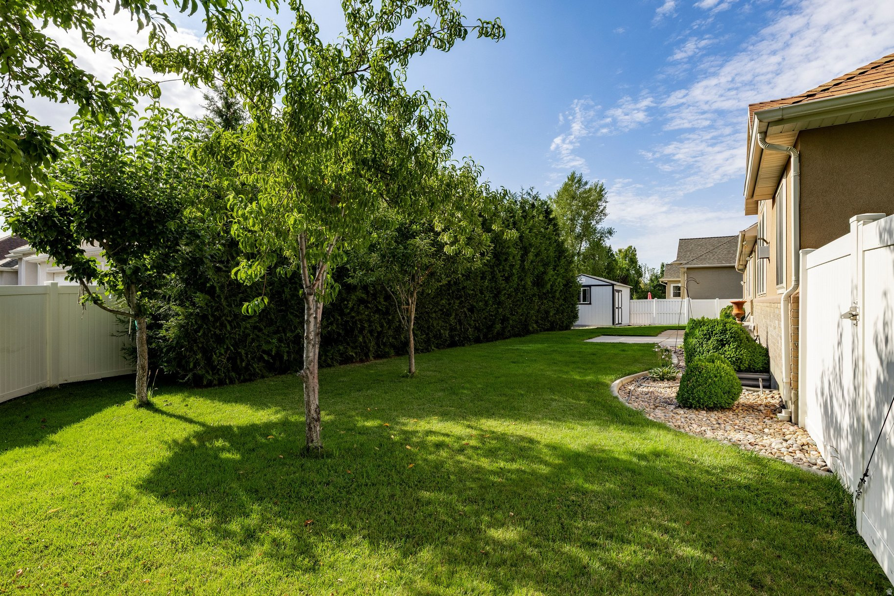 LINDA VISTA MEADOWS - Residential