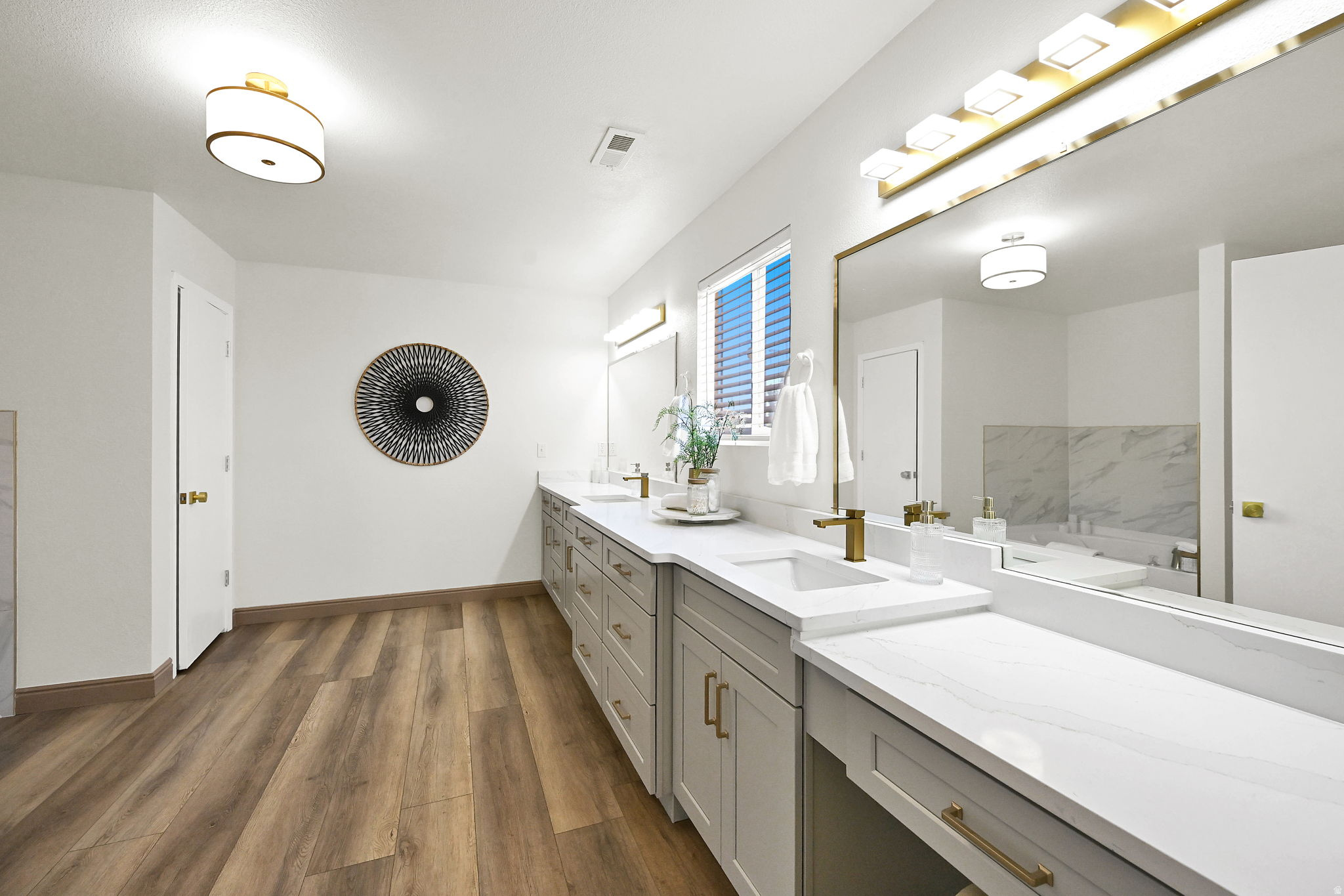 PHEASANT BROOK - Residential