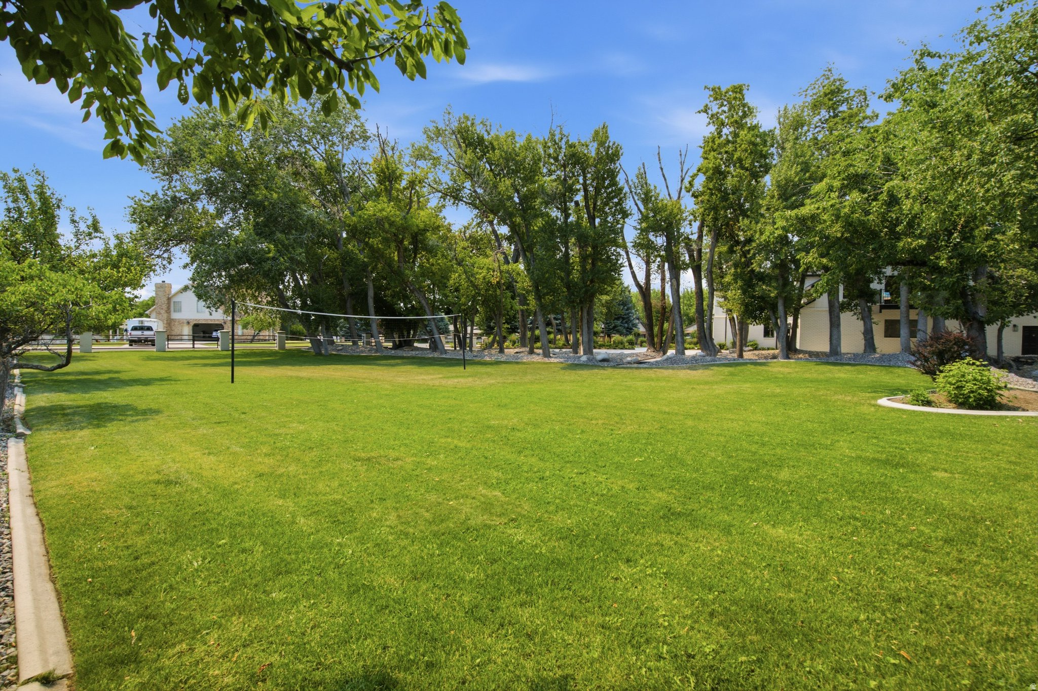 MAPLEWOOD - Residential