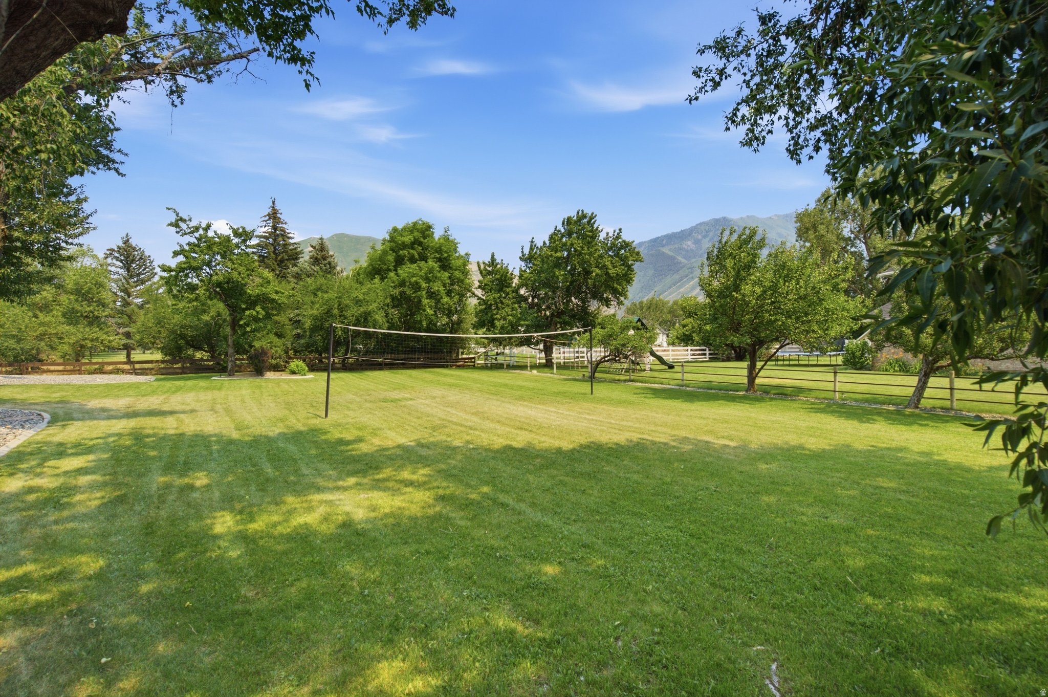 MAPLEWOOD - Residential