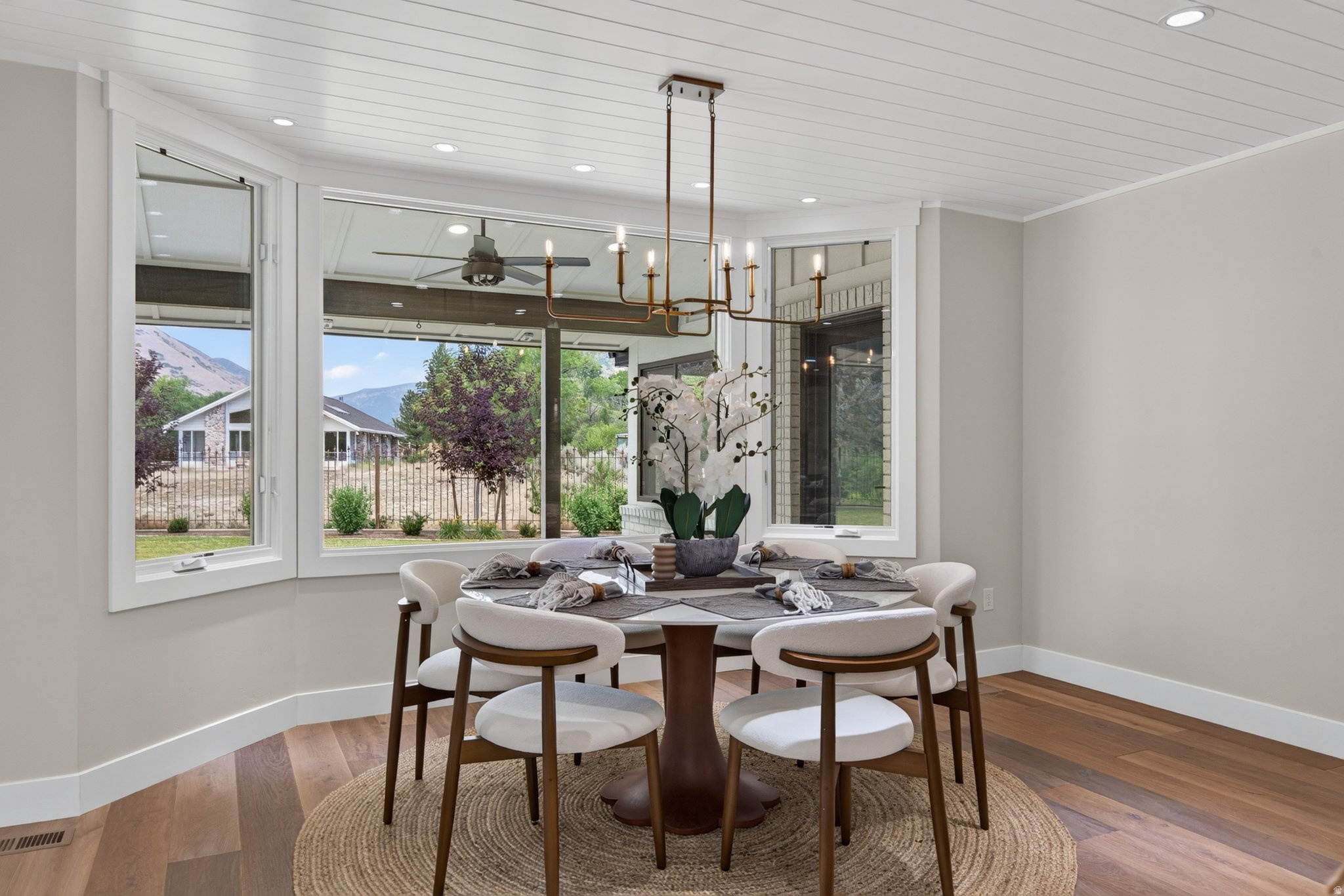 MAPLEWOOD - Residential