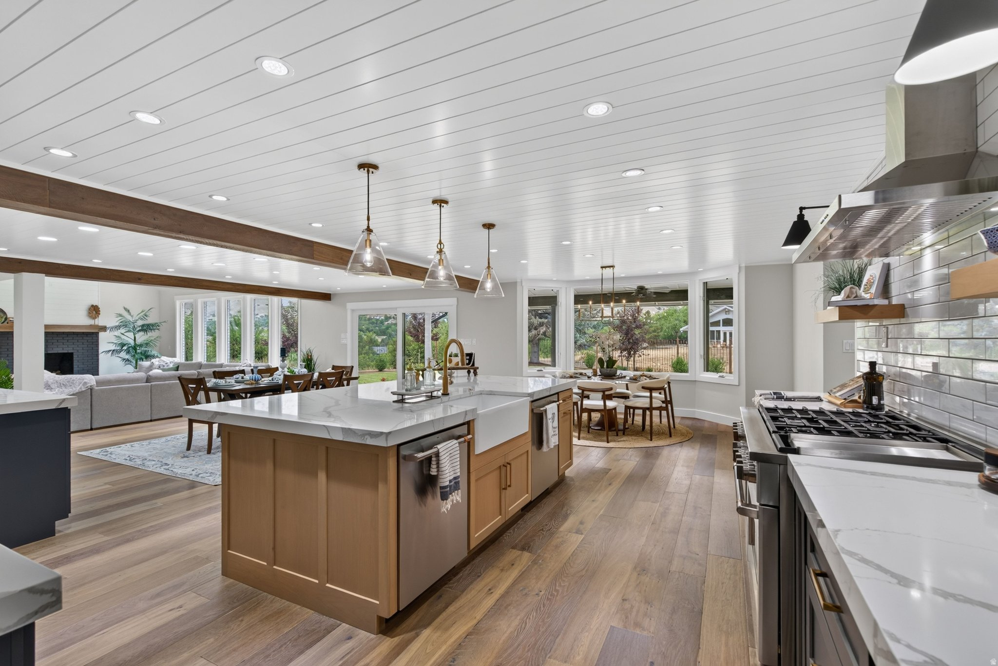 MAPLEWOOD - Residential