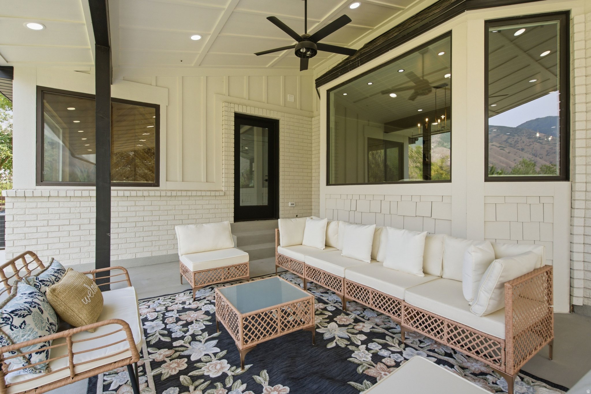 MAPLEWOOD - Residential