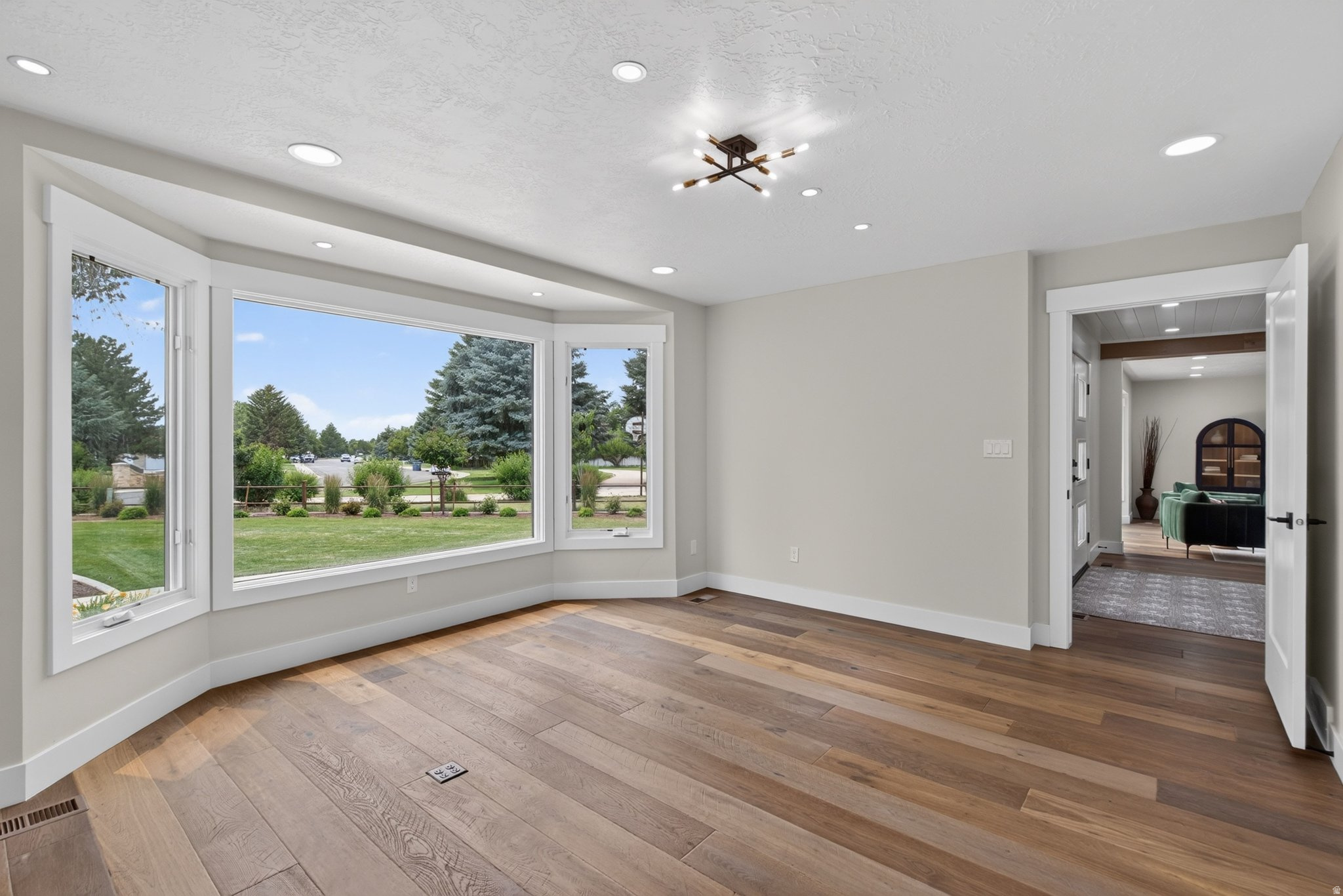 MAPLEWOOD - Residential