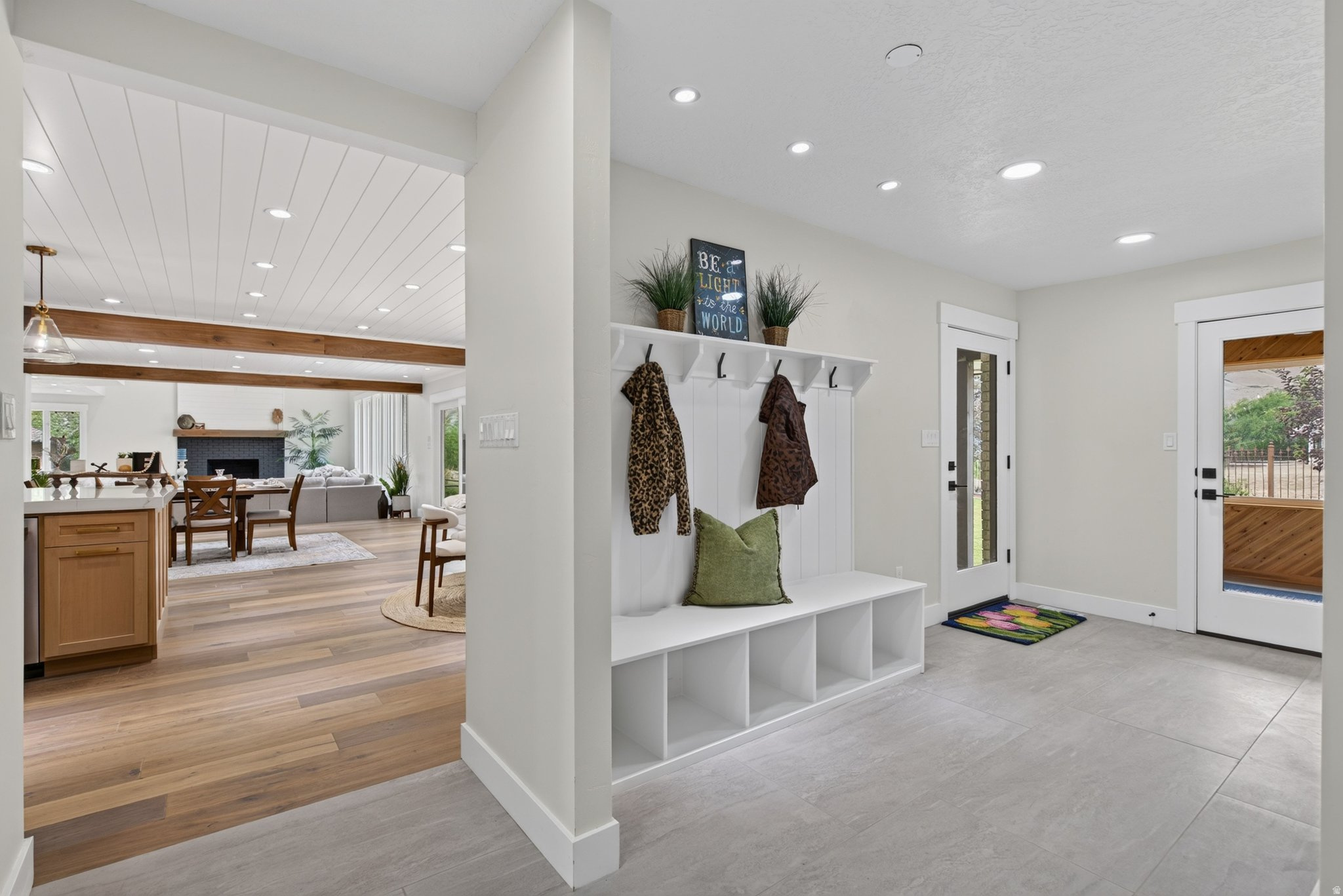 MAPLEWOOD - Residential