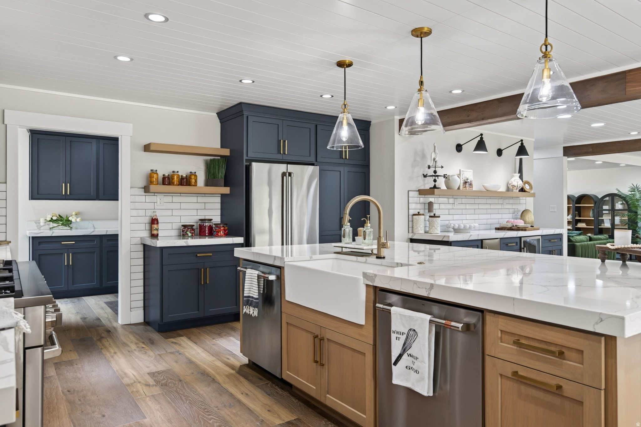 MAPLEWOOD - Residential