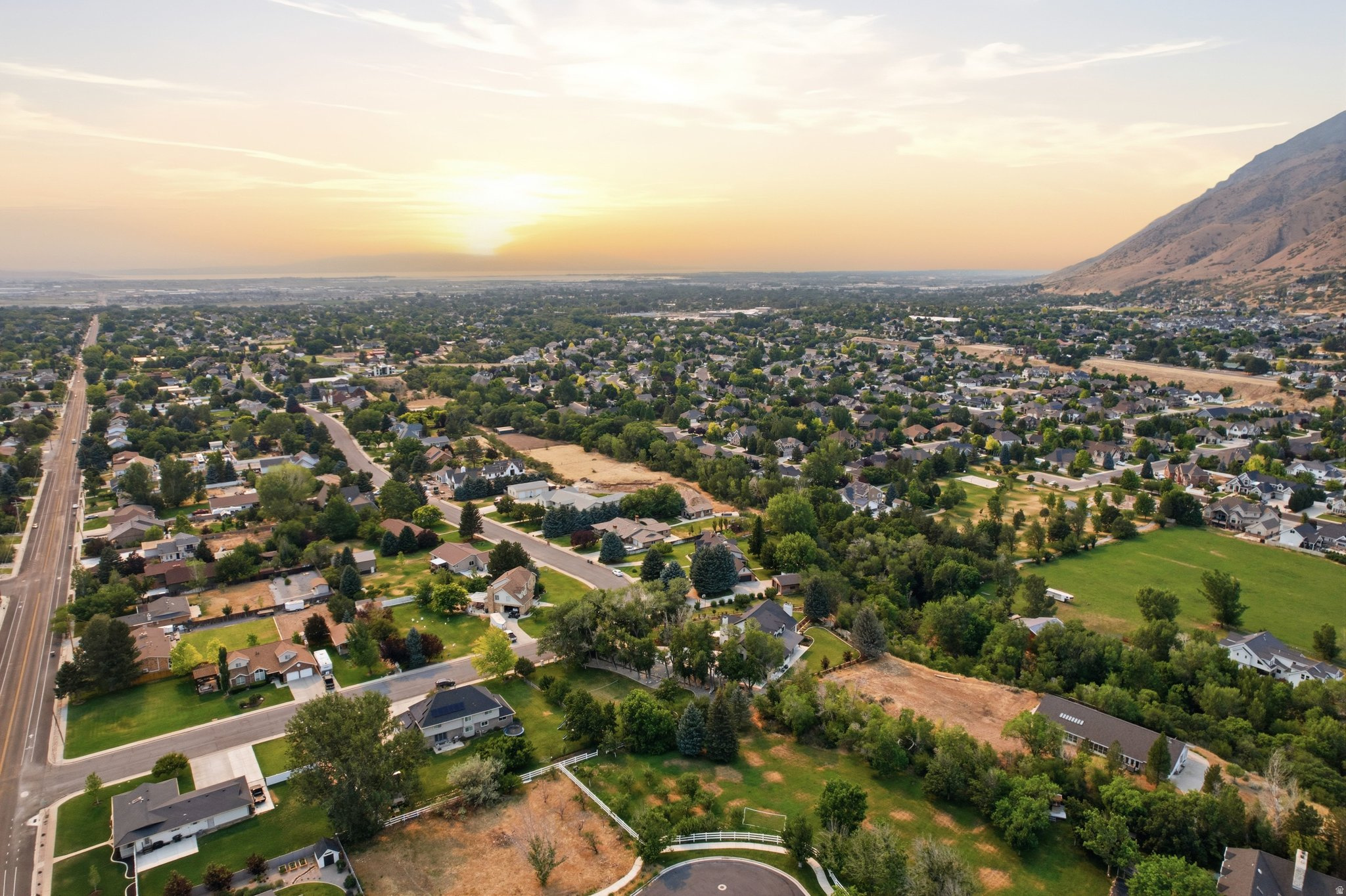 MAPLEWOOD - Residential