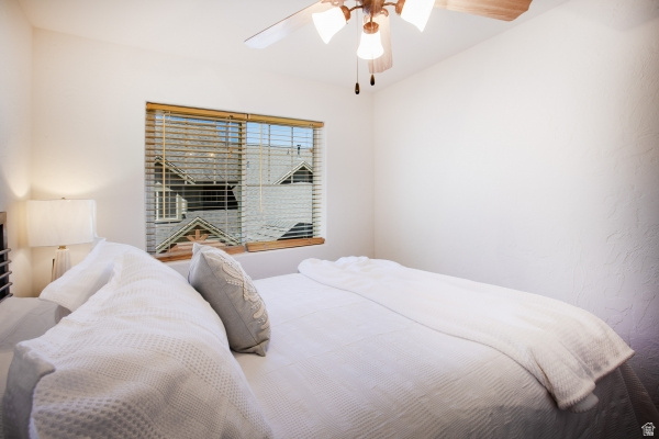 FOX POINT AT REDSTONE - Residential