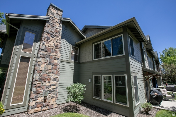 FOX POINT AT REDSTONE - Residential