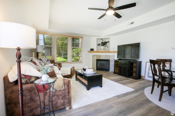 FOX POINT AT REDSTONE - Residential