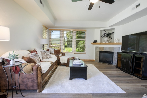 FOX POINT AT REDSTONE - Residential