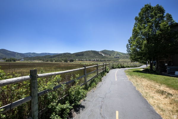 FOX POINT AT REDSTONE - Residential