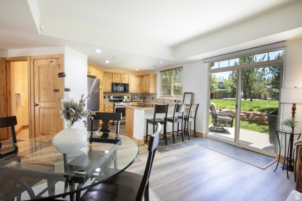 FOX POINT AT REDSTONE - Residential