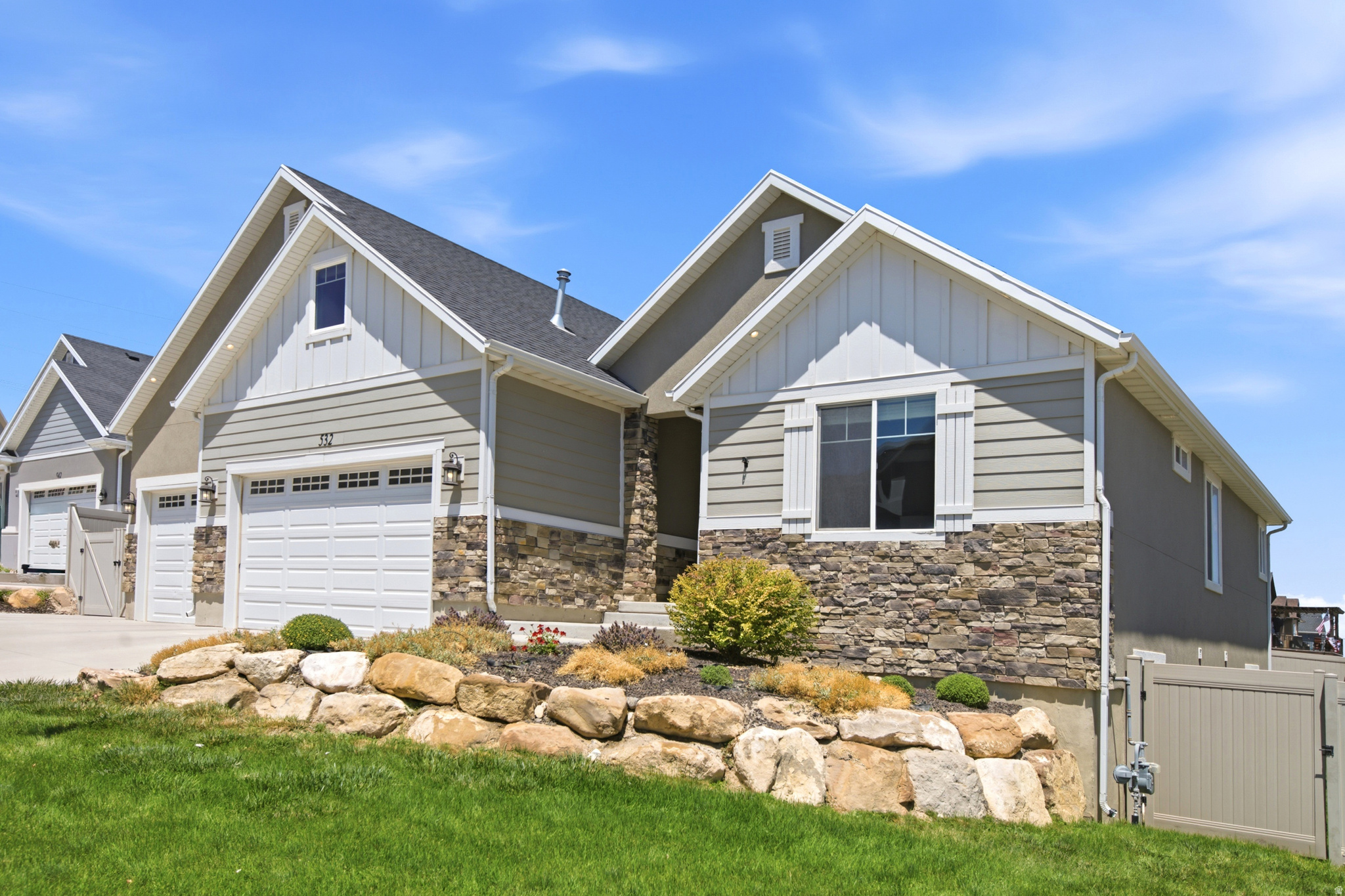 FOX HOLLOW - Residential